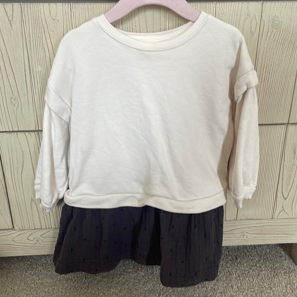 Zara Kids size 18-24 months sweatshirt dress.